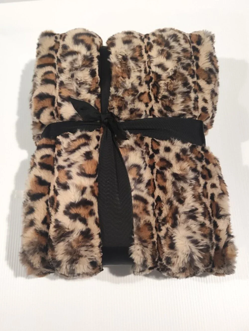 Member's Mark Leopard Hotel Premier Collection Luxury Faux Fur Throw, 60